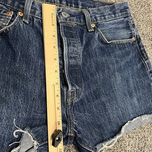 Levis 501 Shorts Womens 34‎ Blue Denim 3" Cutoffs Button Fly Straight American - Picture 8 of 9